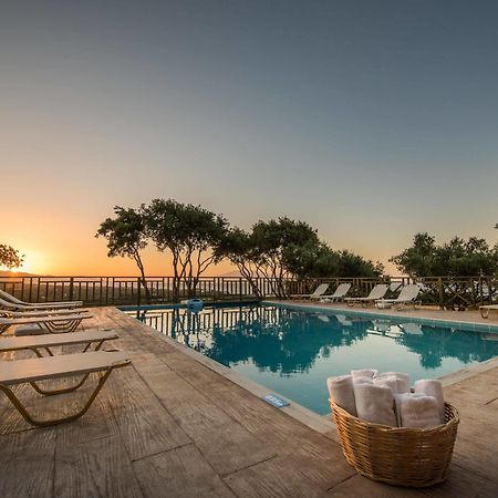 Lofos Soilis Aparthotel ตรากากิ ภายนอก รูปภาพ