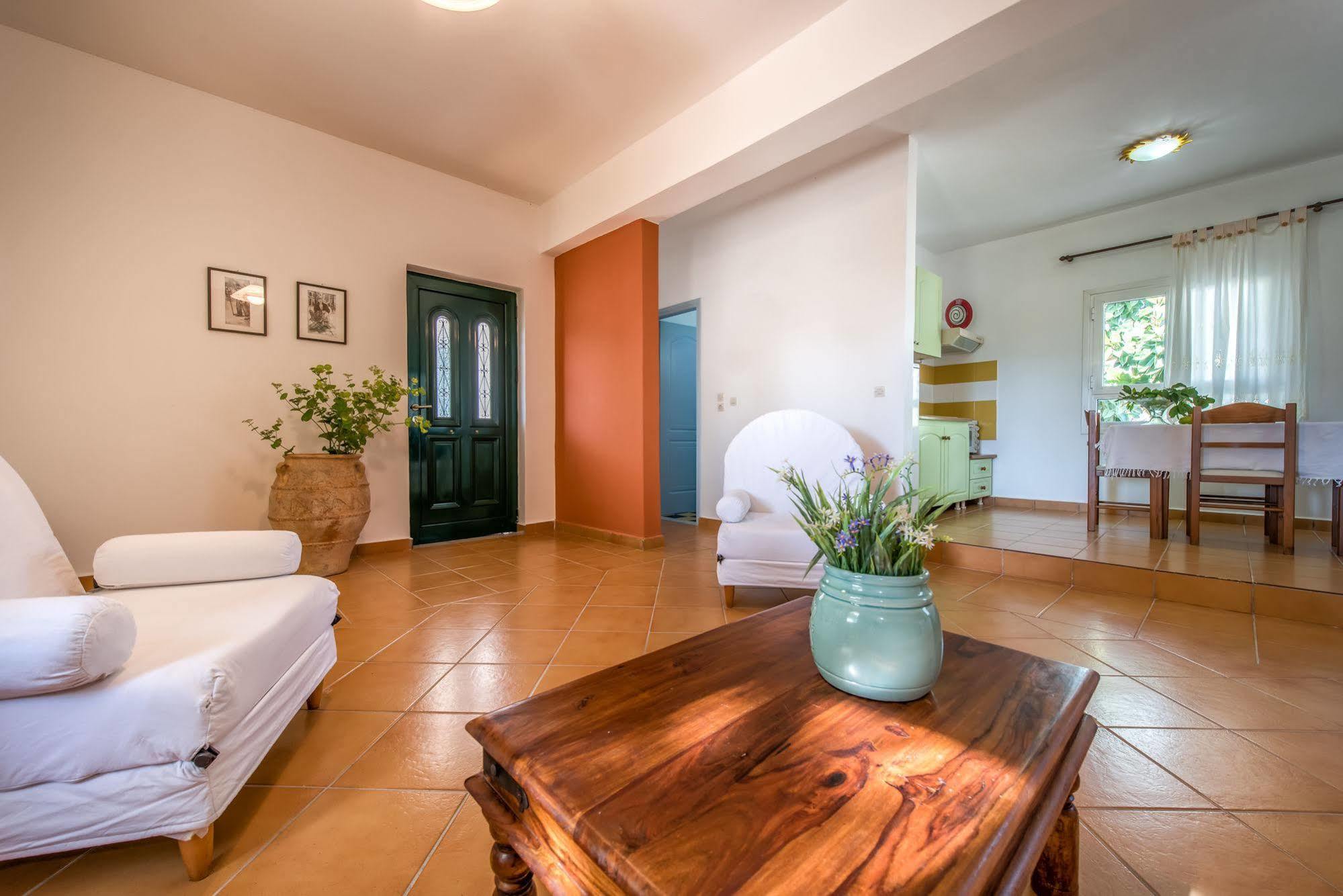 Lofos Soilis Aparthotel ตรากากิ ภายนอก รูปภาพ