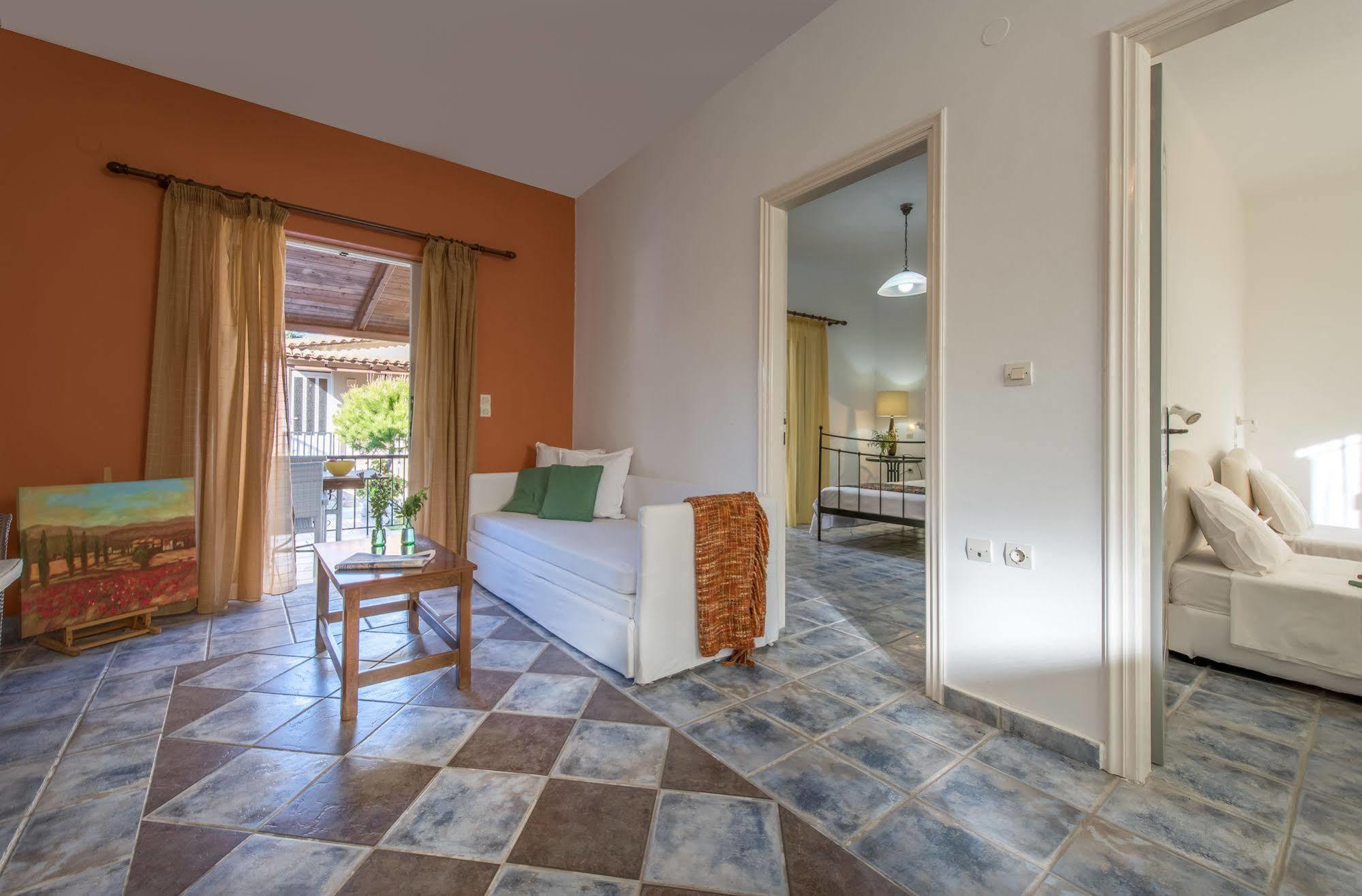 Lofos Soilis Aparthotel ตรากากิ ภายนอก รูปภาพ