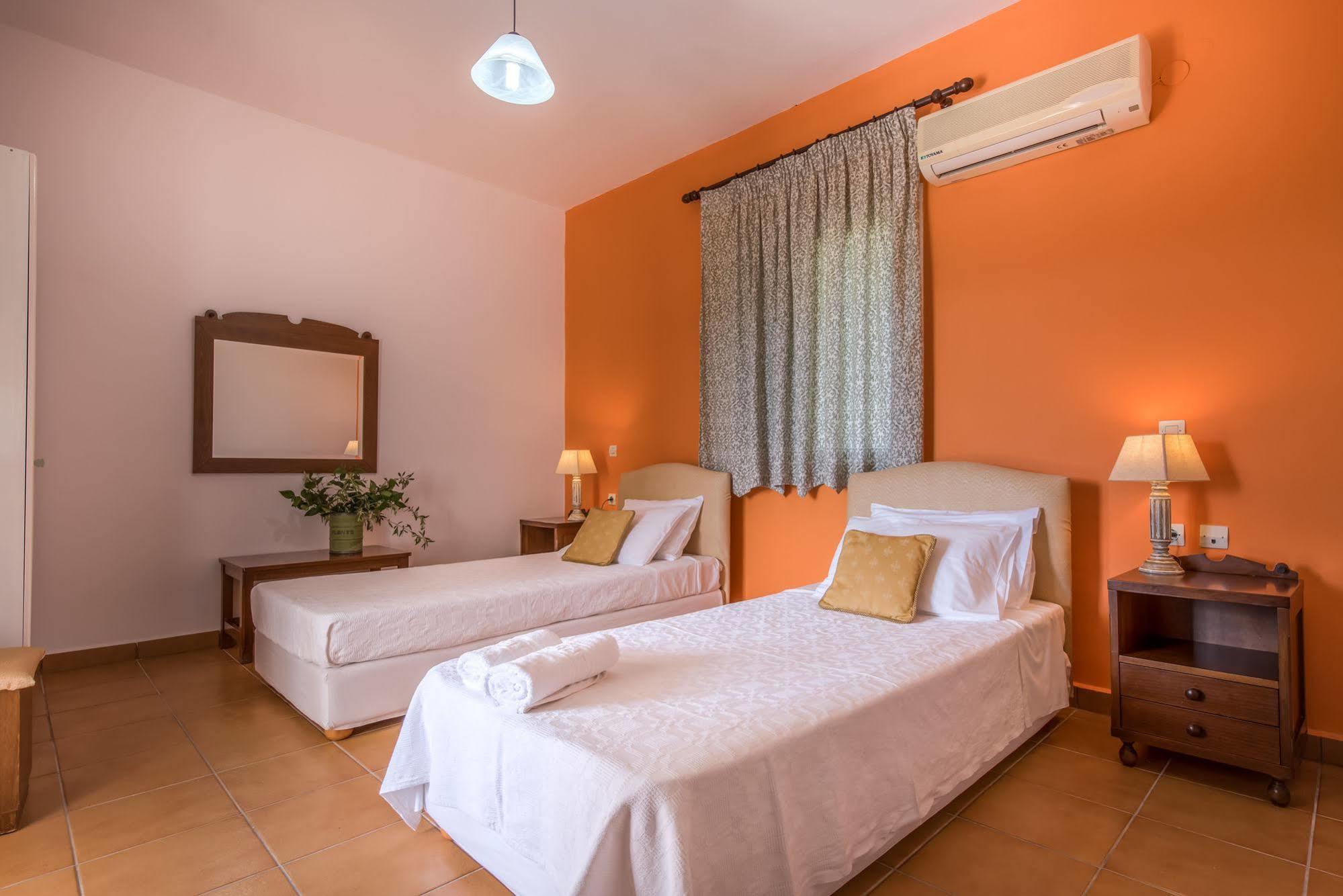 Lofos Soilis Aparthotel ตรากากิ ภายนอก รูปภาพ
