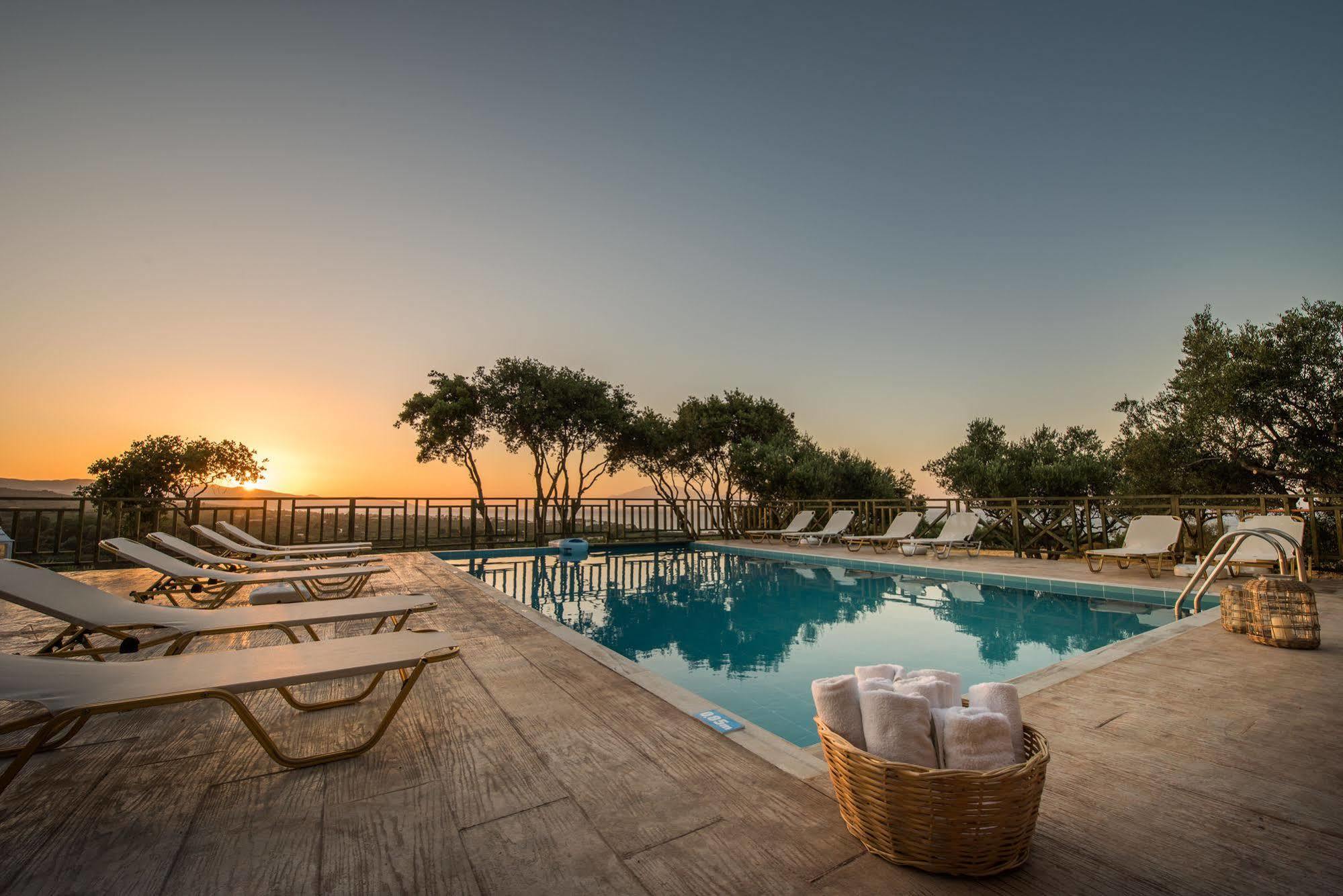 Lofos Soilis Aparthotel ตรากากิ ภายนอก รูปภาพ
